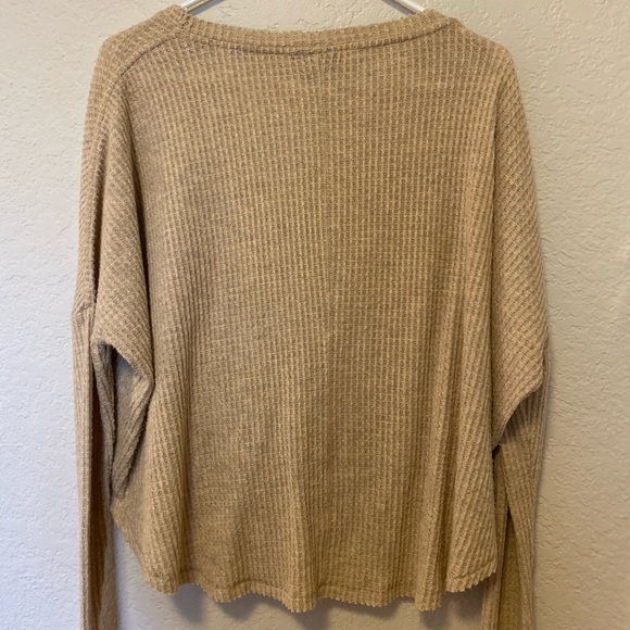 UO Out From Under Jojo Oversized Button-Front Top - Picture 4 of 5